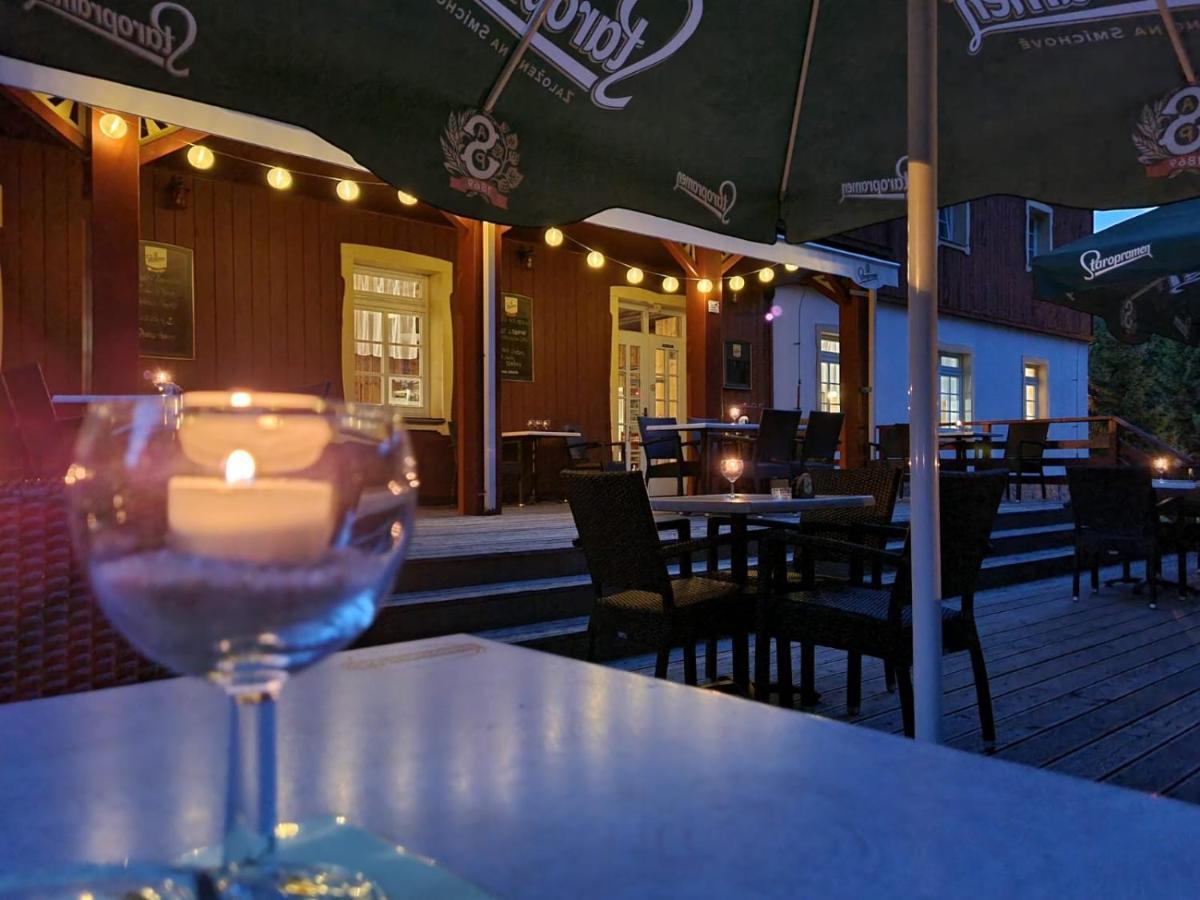 Hotel Lesni Chata Kořenov Kültér fotó