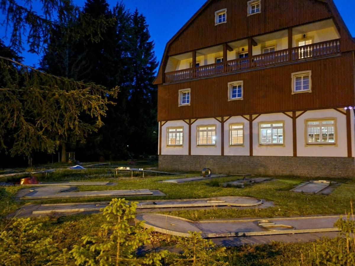 Hotel Lesni Chata Kořenov Kültér fotó