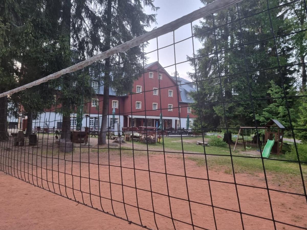 Hotel Lesni Chata Kořenov Kültér fotó