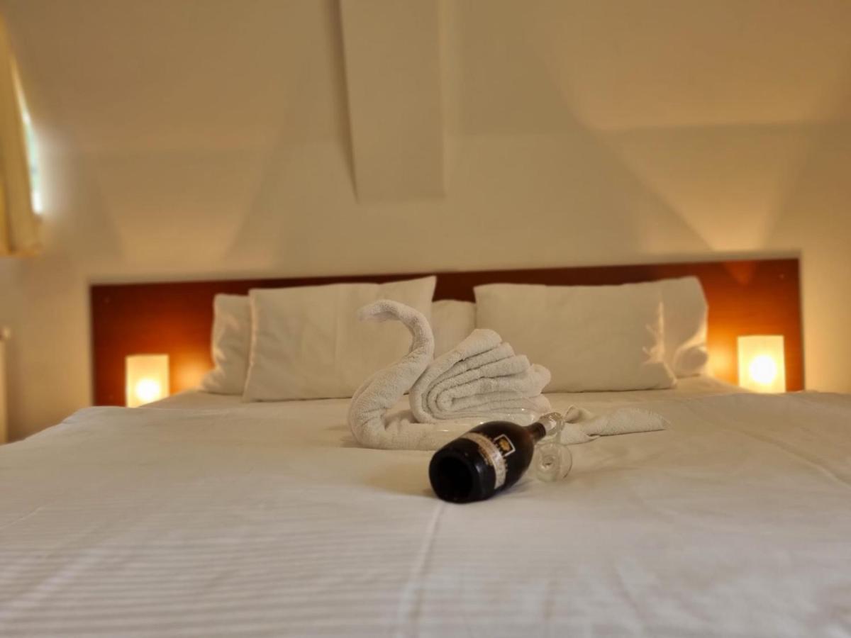 Hotel Lesni Chata Kořenov Kültér fotó