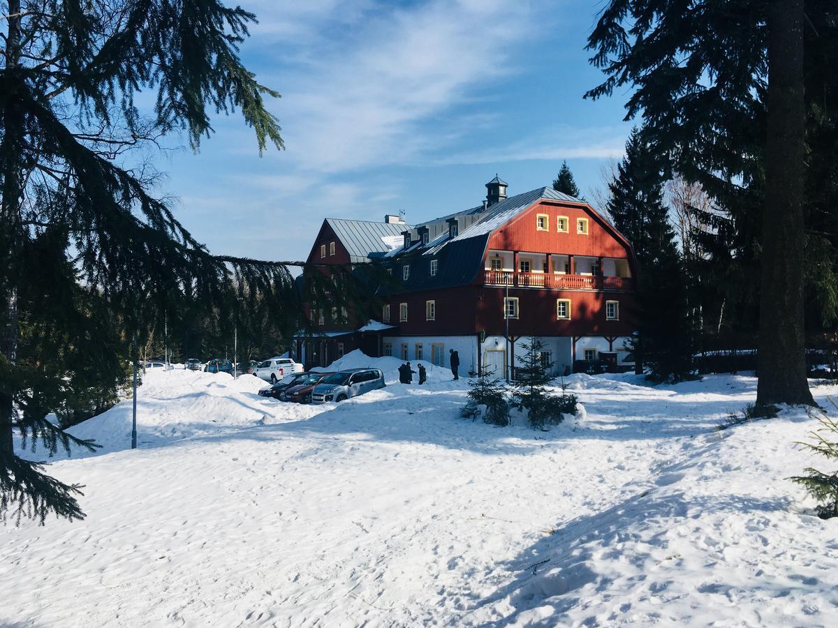 Hotel Lesni Chata Kořenov Kültér fotó