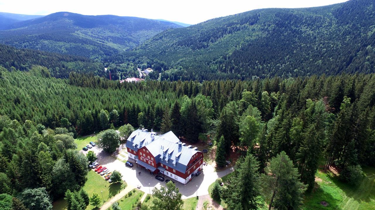 Hotel Lesni Chata Kořenov Kültér fotó